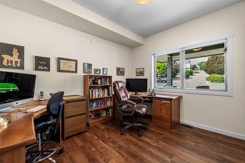 528 Trillium Way, Kamloops, BC - Indoor Photo Showing Office