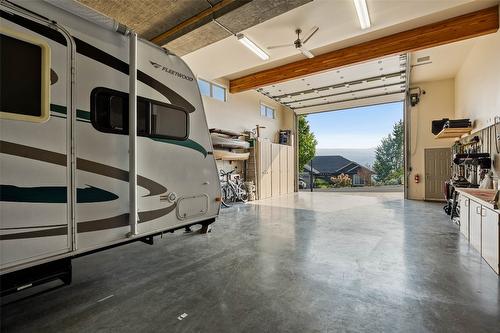 528 Trillium Way, Kamloops, BC - Indoor