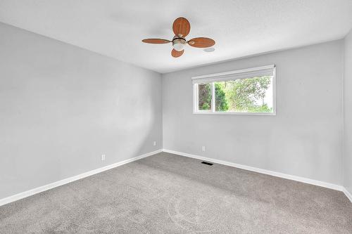 1074 Ollek Street, Kamloops, BC - Indoor Photo Showing Other Room