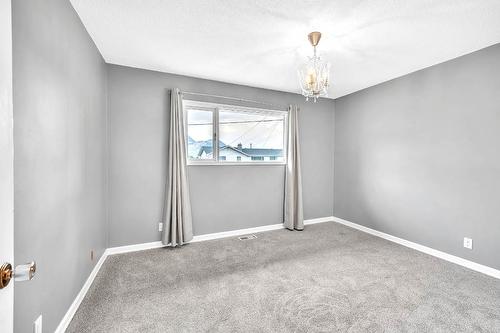 1074 Ollek Street, Kamloops, BC - Indoor Photo Showing Other Room