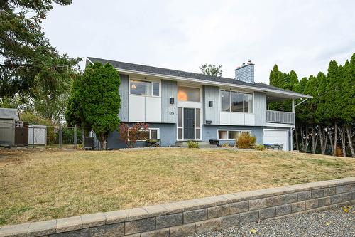 1074 Ollek Street, Kamloops, BC - Outdoor