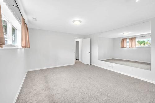 1074 Ollek Street, Kamloops, BC - Indoor Photo Showing Other Room