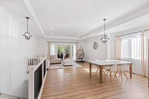 7864 Alpine Road, Kelowna, BC - Indoor Photo Showing Dining Room