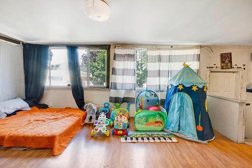 6896 Watson  E Drive, Kamloops, BC - Indoor Photo Showing Bedroom