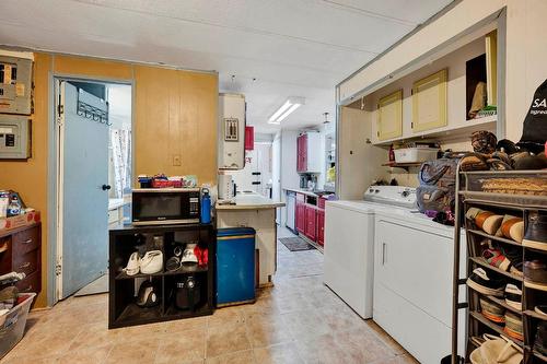 6896 Watson  E Drive, Kamloops, BC - Indoor Photo Showing Laundry Room