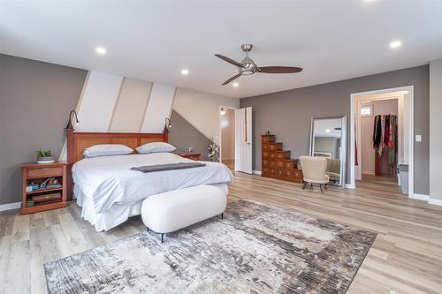 5375 Trillium Lane, Kelowna, BC - Indoor Photo Showing Bedroom