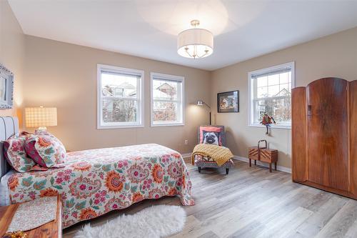 5375 Trillium Lane, Kelowna, BC - Indoor Photo Showing Bedroom