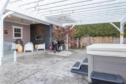 5375 Trillium Lane, Kelowna, BC - Outdoor