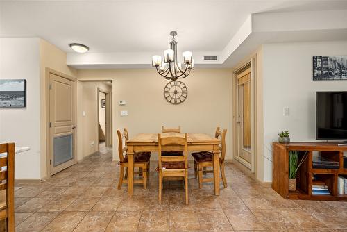 627-654 Cook Road, Kelowna, BC - Indoor Photo Showing Dining Room