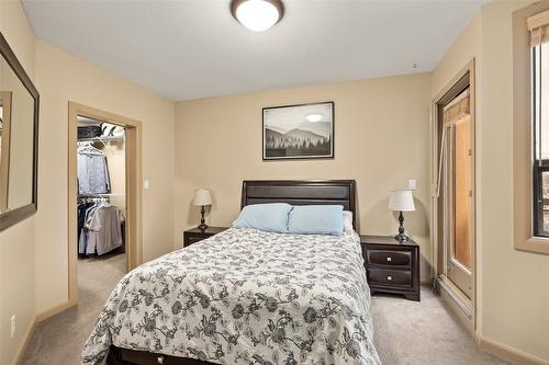 627-654 Cook Road, Kelowna, BC - Indoor Photo Showing Bedroom