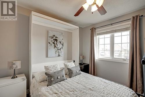 2385 Sequoia Way, Oakville, ON - Indoor Photo Showing Bedroom