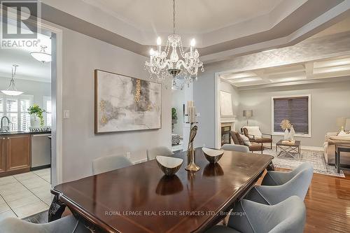 2385 Sequoia Way, Oakville, ON - Indoor Photo Showing Dining Room