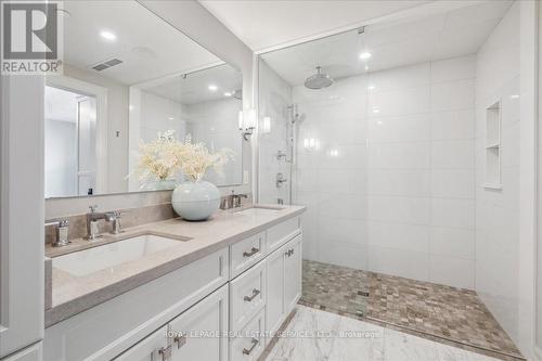 1201 - 2060 Lakeshore Road, Burlington, ON - Indoor Photo Showing Bathroom