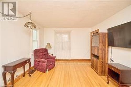 33 Merigold Street, St. Catharines (458 - Western Hill), ON - Indoor Photo Showing Other Room