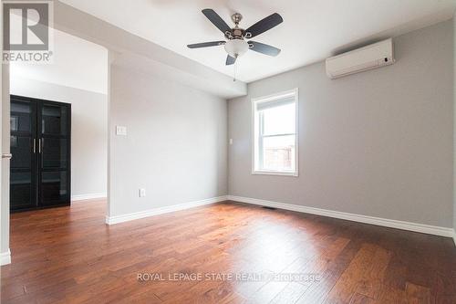 38 Fairleigh Avenue N, Hamilton, ON - Indoor Photo Showing Other Room