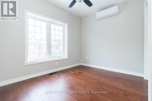 38 Fairleigh Avenue N, Hamilton, ON - Indoor Photo Showing Other Room