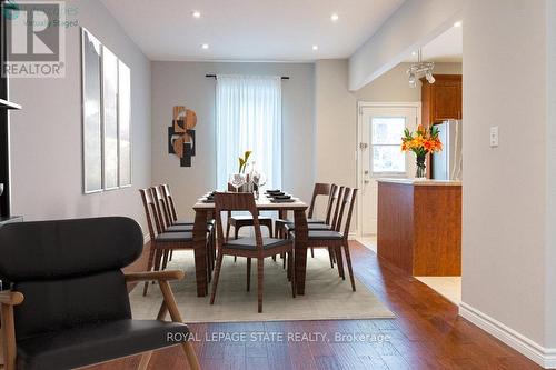 38 Fairleigh Avenue N, Hamilton, ON - Indoor Photo Showing Dining Room