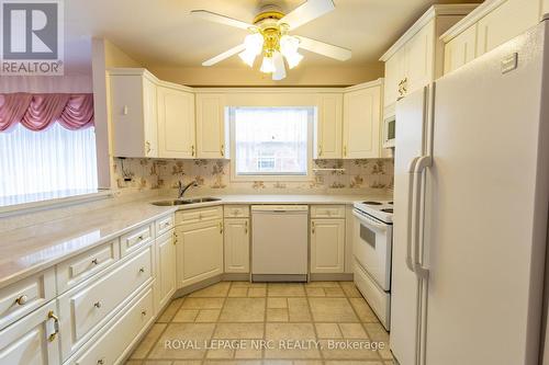 23 Portal Drive, Port Colborne, ON - Indoor Photo Showing Kitchen With Double Sink