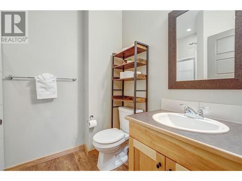 308 Creekview Road Unit# 17, Penticton, BC - Indoor Photo Showing Bathroom