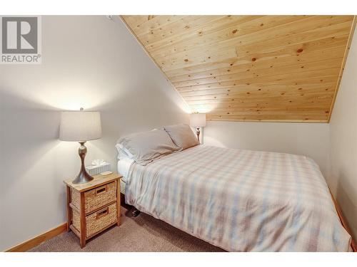 308 Creekview Road Unit# 17, Penticton, BC - Indoor Photo Showing Bedroom