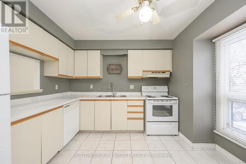 19 - 1786 Attawandaron Road, London, ON - Indoor Photo Showing Kitchen With Double Sink