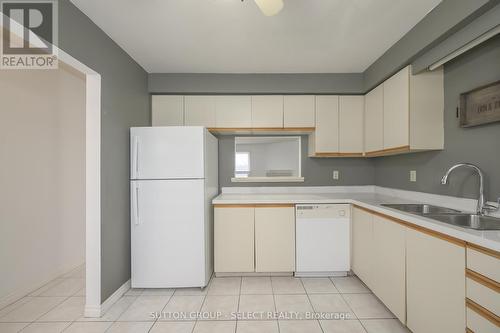 19 - 1786 Attawandaron Road, London, ON - Indoor Photo Showing Kitchen