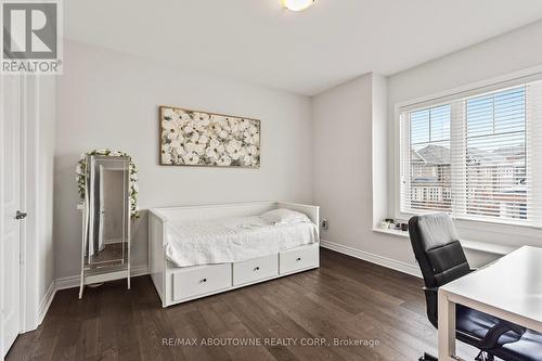 3298 Charles Fay Pass, Oakville, ON - Indoor Photo Showing Bedroom