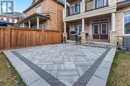 3298 Charles Fay Pass, Oakville, ON - Outdoor