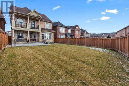 3298 Charles Fay Pass, Oakville, ON - Outdoor