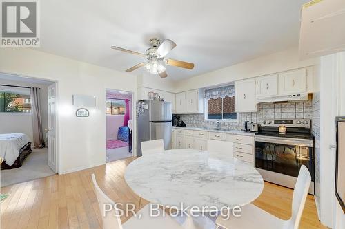 1660 Barbertown Road, Mississauga, ON - Indoor Photo Showing Kitchen