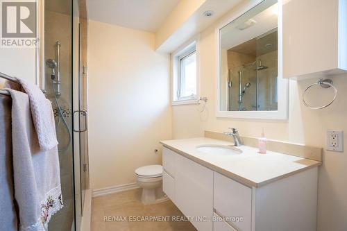 3210 Victoria Street, Oakville, ON - Indoor Photo Showing Bathroom