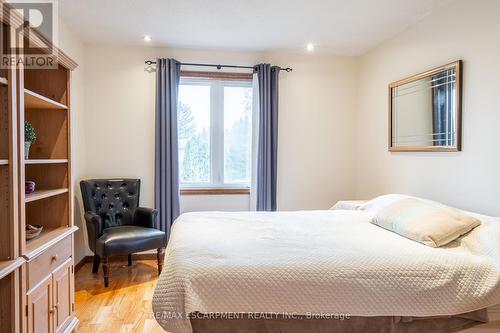 3210 Victoria Street, Oakville, ON - Indoor Photo Showing Bedroom