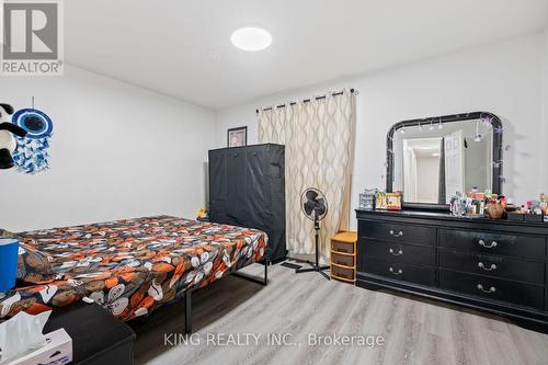 229 Picton Street, Hamilton, ON - Indoor Photo Showing Bedroom