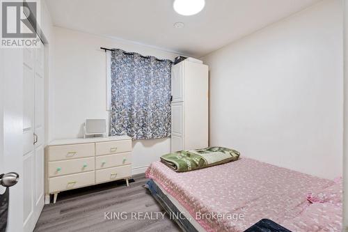 229 Picton Street, Hamilton, ON - Indoor Photo Showing Bedroom