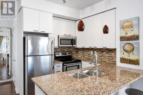 1911 - 385 Prince Of Wales Drive, Mississauga, ON - Indoor Photo Showing Kitchen With Double Sink With Upgraded Kitchen