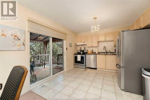 2820 Robillard, Windsor, ON - Indoor Photo Showing Kitchen