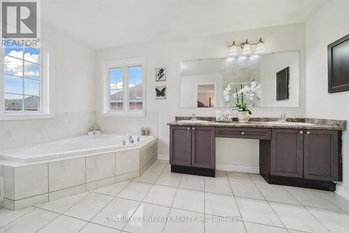 61 Stammers Drive, Ajax (Northwest Ajax), ON - Indoor Photo Showing Bathroom