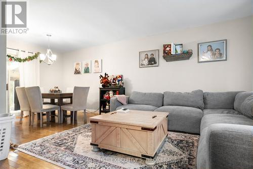 268 Olympus Avenue, Kingston (City Southwest), ON - Indoor Photo Showing Living Room