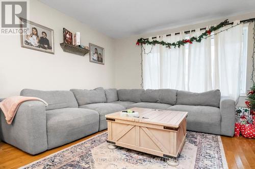 268 Olympus Avenue, Kingston (City Southwest), ON - Indoor Photo Showing Living Room