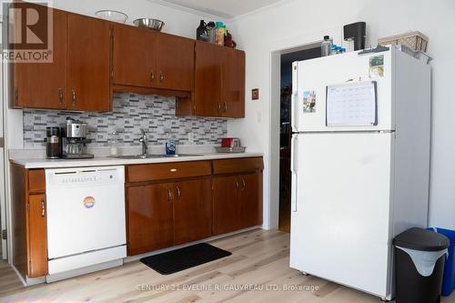 414 Marcella Street, Temiskaming Shores, ON - Indoor Photo Showing Kitchen