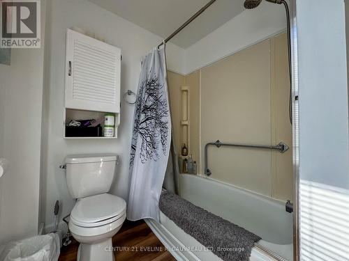 414 Marcella Street, Temiskaming Shores, ON - Indoor Photo Showing Bathroom