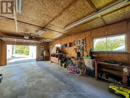 414 Marcella Street, Temiskaming Shores, ON - Indoor Photo Showing Garage