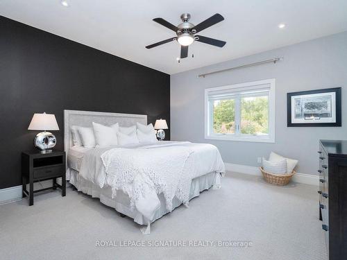 52 Grayfield Dr, Whitchurch-Stouffville, ON - Indoor Photo Showing Bedroom