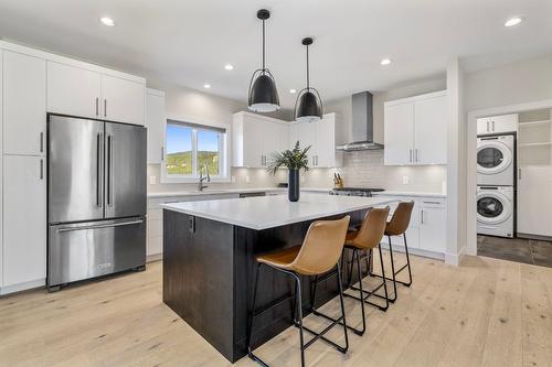 3004 Shaleview Drive, West Kelowna, BC - Indoor Photo Showing Kitchen With Upgraded Kitchen