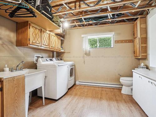 Powder room - 4 68E Avenue O., Blainville, QC - Indoor Photo Showing Laundry Room