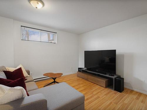 Family room - 929 Rue Des Parulines, Contrecoeur, QC - Indoor Photo Showing Living Room