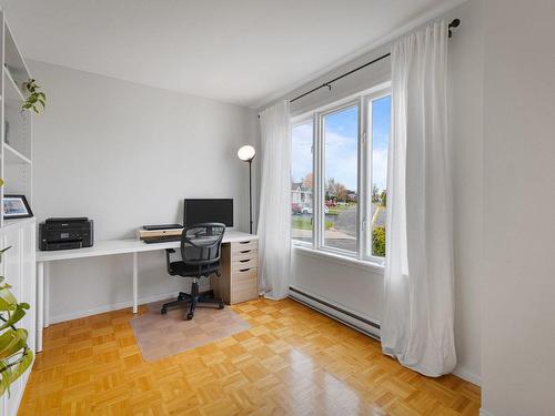 Living room - 929 Rue Des Parulines, Contrecoeur, QC - Indoor Photo Showing Office