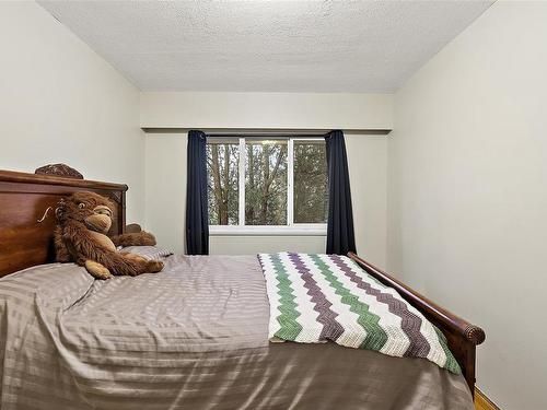 3554 Tillicum Rd, Saanich, BC - Indoor Photo Showing Bedroom