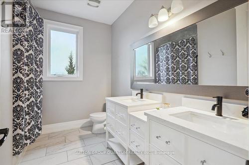 71 Maltby Road E, Guelph, ON - Indoor Photo Showing Bathroom