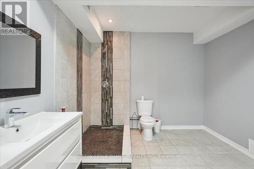 71 Maltby Road E, Guelph, ON - Indoor Photo Showing Bathroom